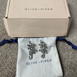 ✨ Olive & Piper Mini Valentina Earrings – Silver, Worn Once